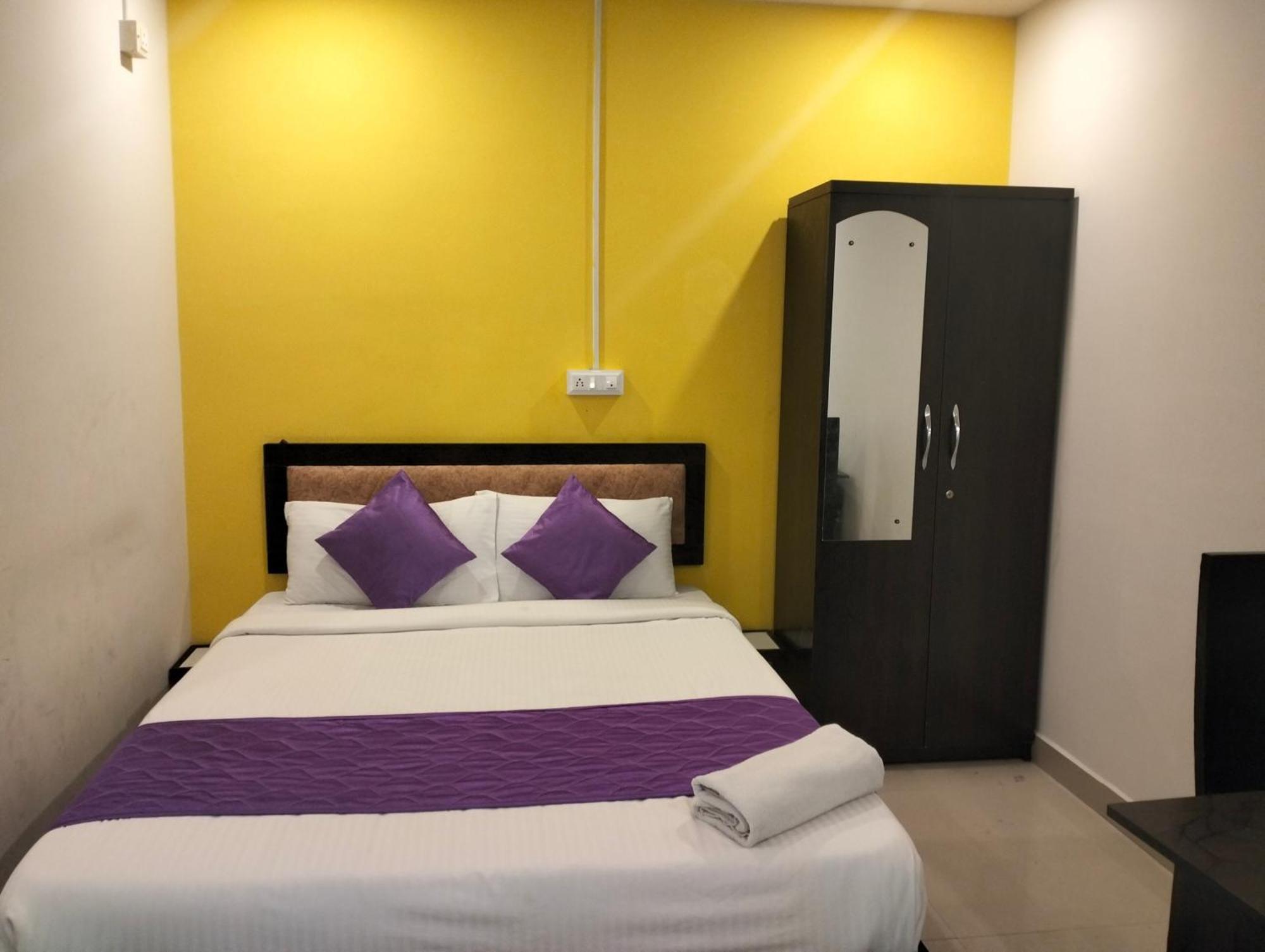 Hotel Sy Comforts Bengaluru Kültér fotó